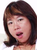 MILF japanese is toying her hairy pussy with a large dildo