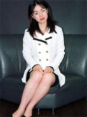 Japanese amateur wife in black lingerie naked