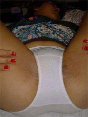 Lovely chinese amateur chick shows her asian pussy and sucks a dick