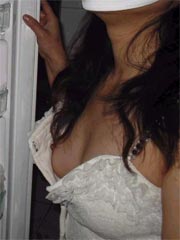 Masked Chinese asian amateur is posing nude