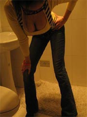 Horny teen GF teasing in slutty self pics