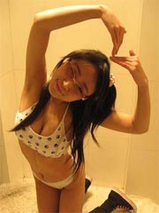 Horny Asian teen girlfriend teasing in slutty amateur self pics
