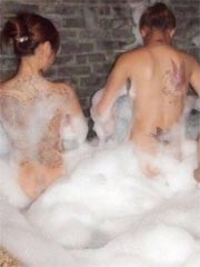 Horny Asian teen girlfriends in homemade pix