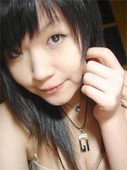Lovely Asian teen sharing homemade naked pix