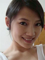 Hot and sexy Chinese babe is sharing her private photos here